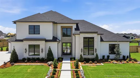 410 W 138 St, Bixby, OK 74008