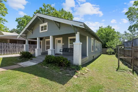 128 S Adair, Vinita, OK 74301