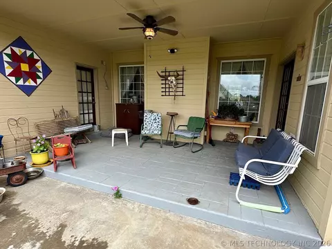Exterior - 1025 E 13th St, Cushing, OK 74023 photo 18 of 24
