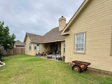 Other - 1025 E 13th St, Cushing, OK 74023 photo 2 of 18