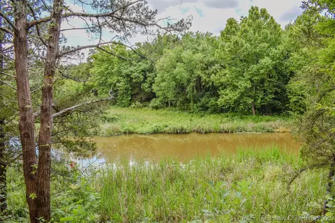 37 Ridge Point Rd, Fort Towson, OK 74735