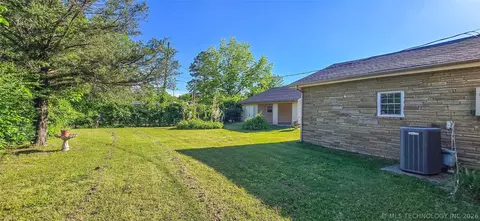 Exterior - 509 Sunset Strip Ave, Eufaula, OK 74432 photo 9 of 13