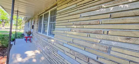Exterior - 509 Sunset Strip Ave, Eufaula, OK 74432 photo 4 of 13