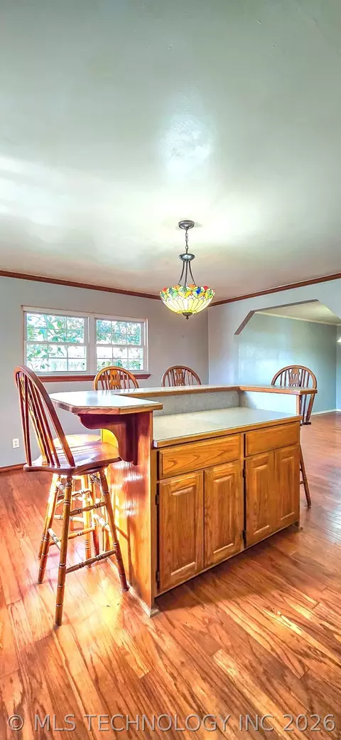 Dining - 509 Sunset Strip Ave, Eufaula, OK 74432 photo 1 of 1