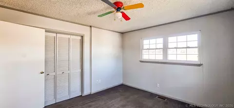 Bedroom - 509 Sunset Strip Ave, Eufaula, OK 74432 photo 16 of 16