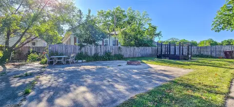 Exterior - 509 Sunset Strip Ave, Eufaula, OK 74432 photo 8 of 13