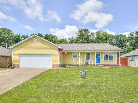 2931 Rodeo Dr, Claremore, OK 74017