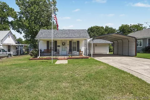 121 W Cleveland Ave, Sapulpa, OK 74066