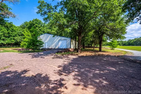 4480 State Highway 3w, Byars, OK 74831