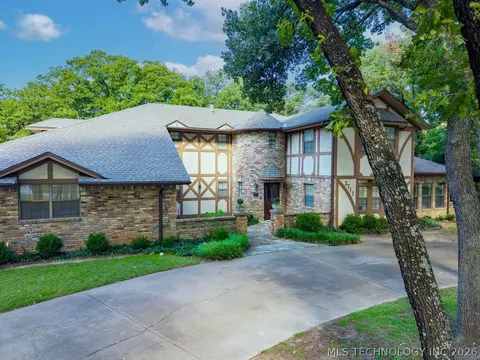 2717 Ridgeway St, Ardmore, OK 73401