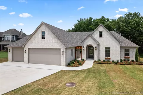 606 S Tallchief Ave, Skiatook, OK 74070