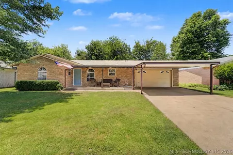 1712 S 4th St, Broken Arrow, OK 74012