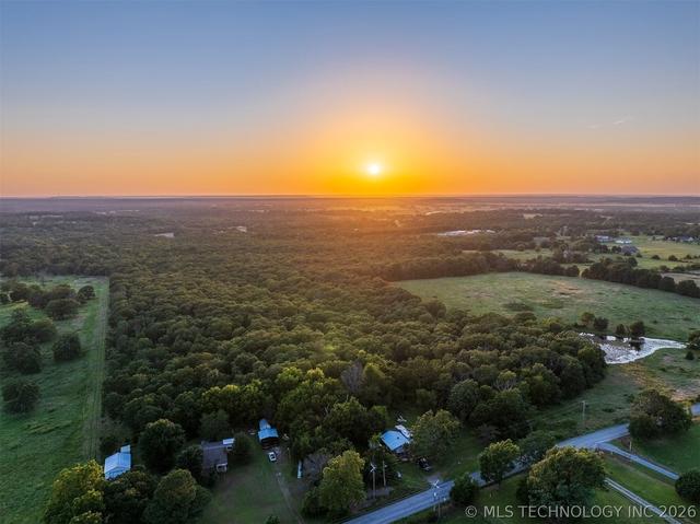 7 S 4240 Rd, Chelsea, OK 74016