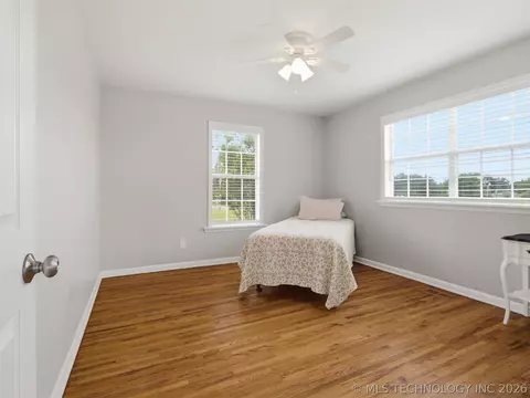 Bedroom - 5603 E 96th St N, Sperry, OK 74073 photo 7 of 15