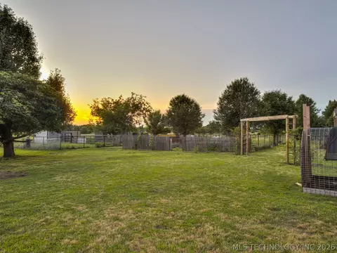 Exterior - 5603 E 96th St N, Sperry, OK 74073 photo 8 of 17