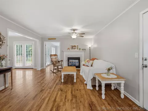 Living - 5603 E 96th St N, Sperry, OK 74073 photo 2 of 12