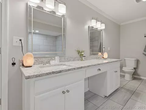 Bath - 5603 E 96th St N, Sperry, OK 74073 photo 3 of 11