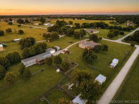 View/Area - 5603 E 96th St N, Sperry, OK 74073 photo 2 of 5