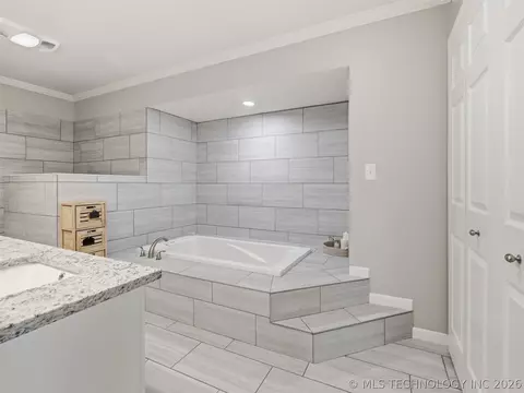 Bath - 5603 E 96th St N, Sperry, OK 74073 photo 1 of 11