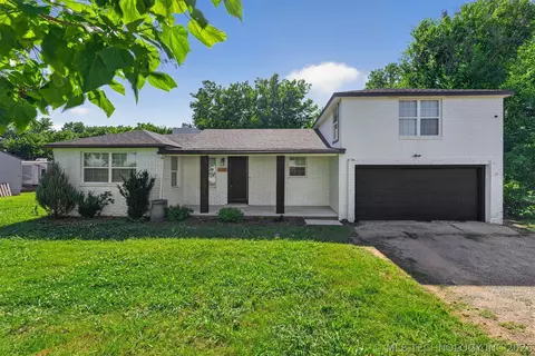 6112 N Yale Ave, Tulsa, OK 74117