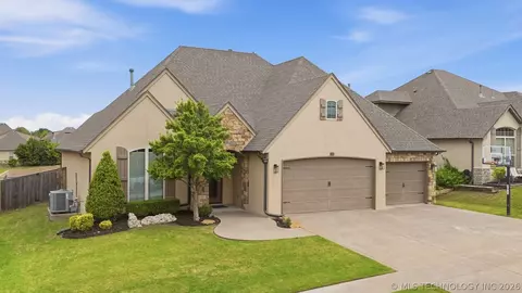 5929 E 145th St S, Bixby, OK 74008