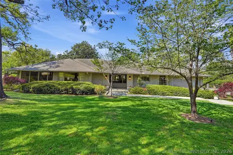 4112 S Victor Ct, Tulsa, OK 74105