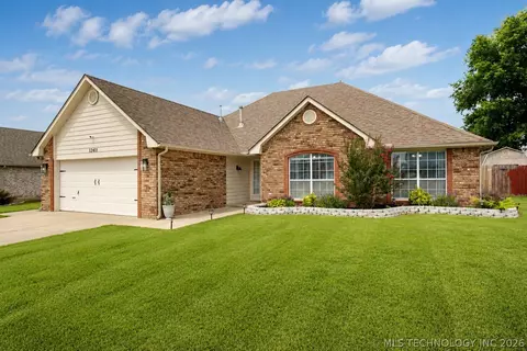 12411 E 80th Ct N, Owasso, OK 74055