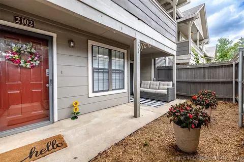 9022 S College Avenue 2102, Tulsa, OK 74137
