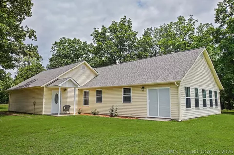 22021 E 780 Rd, Tahlequah, OK 74464
