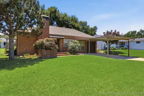 Exterior - 4524 E 8th St, Tulsa, OK 74112 photo 2 of 6