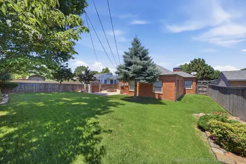 Exterior - 4524 E 8th St, Tulsa, OK 74112 photo 6 of 6
