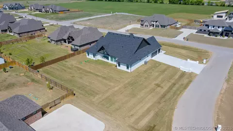 View/Area - 4724 E 177th Pl, Bixby, OK 74008 photo 4 of 5