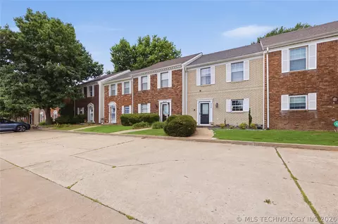 4636 S Gary Pl, Tulsa, OK 74105