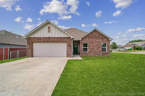 1211 E Perkins Ave, Sapulpa, OK 74066