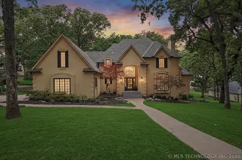 9712 S Sandusky Ave, Tulsa, OK 74137