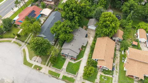 View/Area - 2320 E 4th Pl, Tulsa, OK 74104 photo 3 of 4