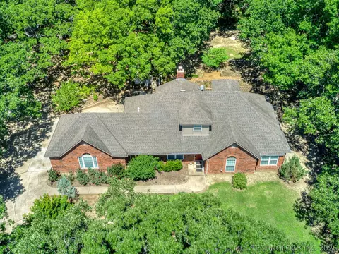 4200 Rustic Rd, Sand Springs, OK 74063