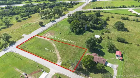 S 4410 Road, Vinita, OK 74301