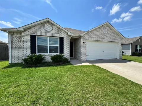 14116 N 74th East Ave, Collinsville, OK 74021