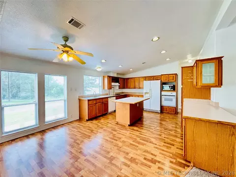 85 Williams Dr, Eufaula, OK 74432 photo 17