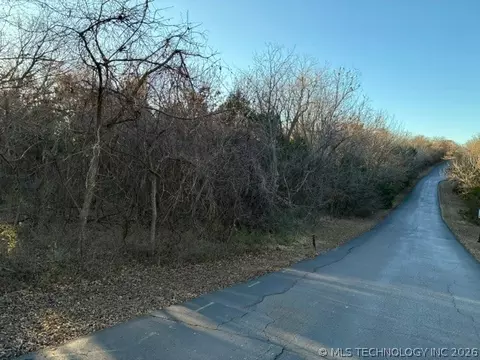 2808 W Oak Dr, Cleveland, OK 74020
