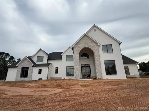 29130 E 24th St S, Broken Arrow, OK 74014