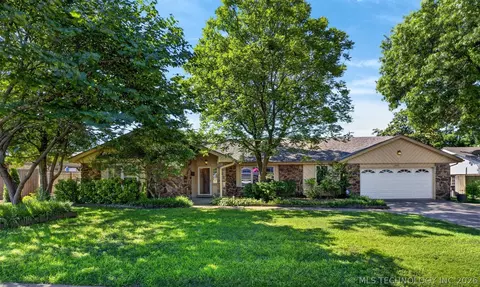 2423 Chapel Hl, Bartlesville, OK 74006