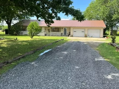 2922 S Brewer, Kiowa, OK 74553
