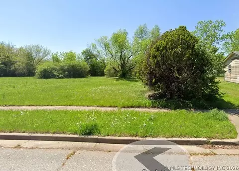 6208 N Boulder Ave W, Tulsa, OK 74126