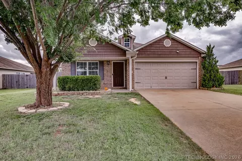 7308 S Gardenia Ave, Broken Arrow, OK 74011