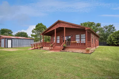 108 E Bowlin St, Oilton, OK 74052
