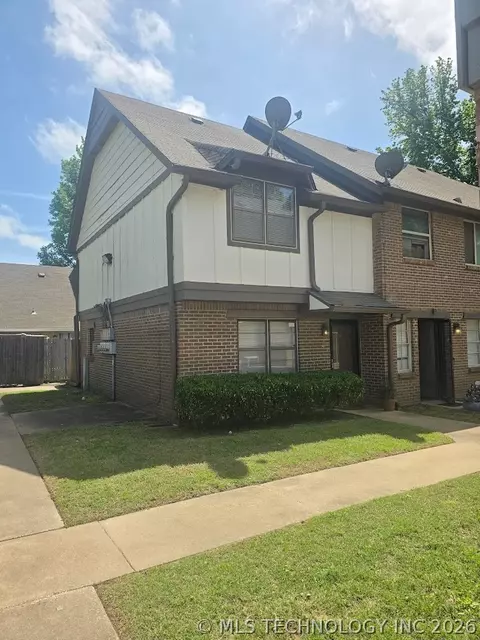 Exterior - 2421 E 59th Court 4, Tulsa, OK 74105 photo 2 of 2