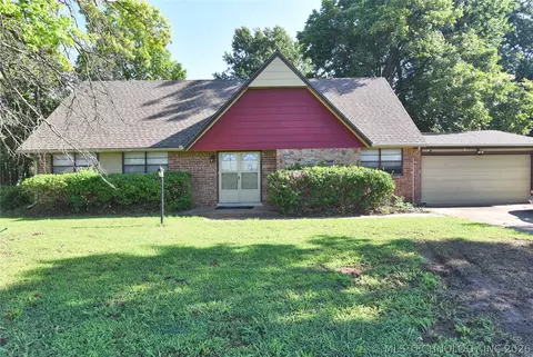 8405 E 126th St S, Bixby, OK 74008