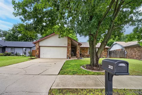 2927 S 124th East Ave, Tulsa, OK 74129